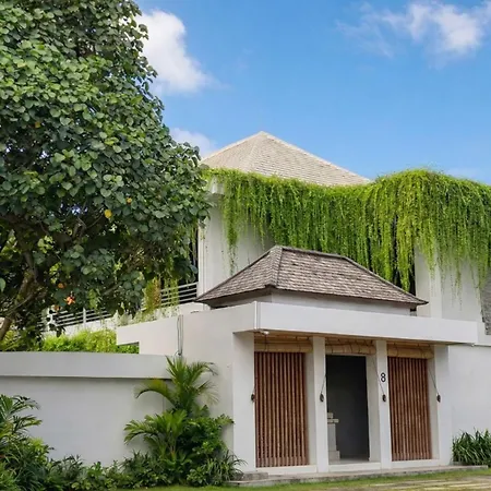 Utopic Seminyak Studio Apartments