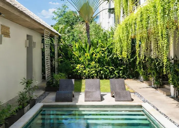 Utopic Seminyak Apart Otel Legian